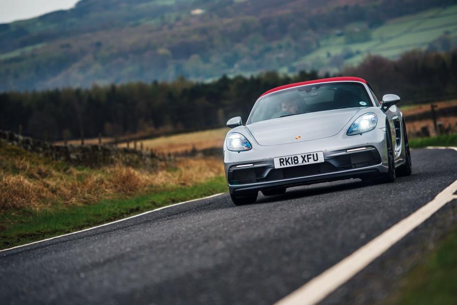  Porsche 718 Boxster GTS (982) 2017 года  (UK) (фото 30 из 40)